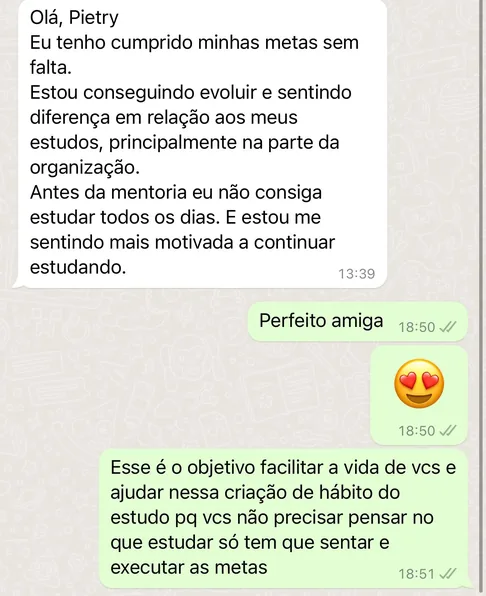 Mensagem de aluna contando que passou a cumprir as metas, no WhatsApp